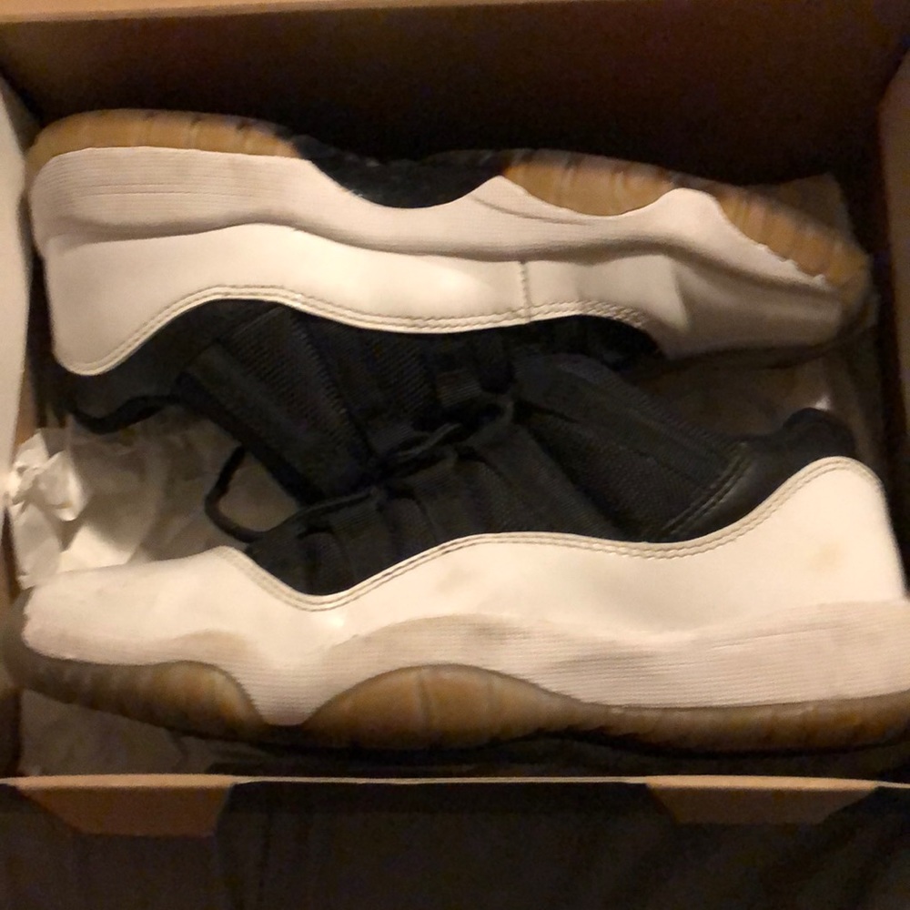 Jordan 11 lows